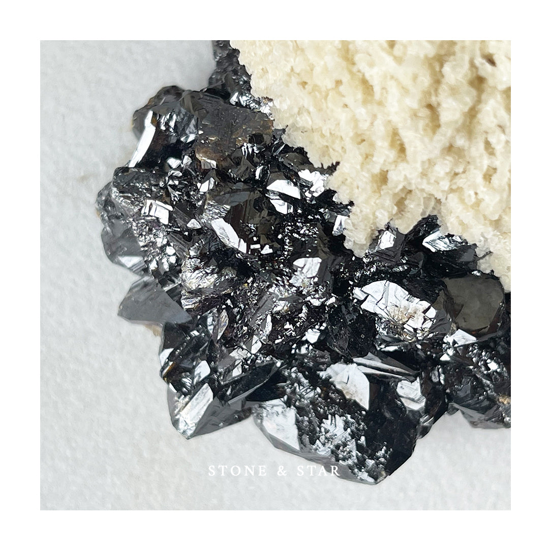 Single Scoop Elmwood Barite on Sphalerite