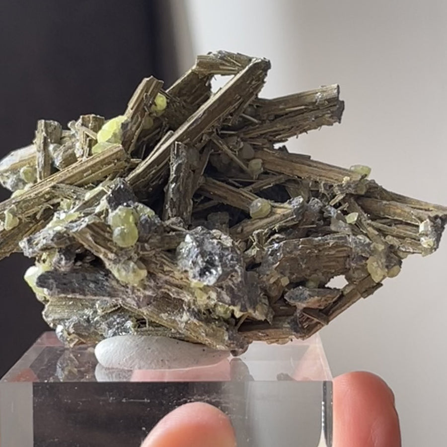 Stibiconite with Sulfur
